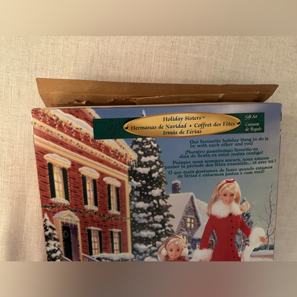 *Barbie - 1999 Holiday Christmas Sisters Gift Set - Picture 3 of 3